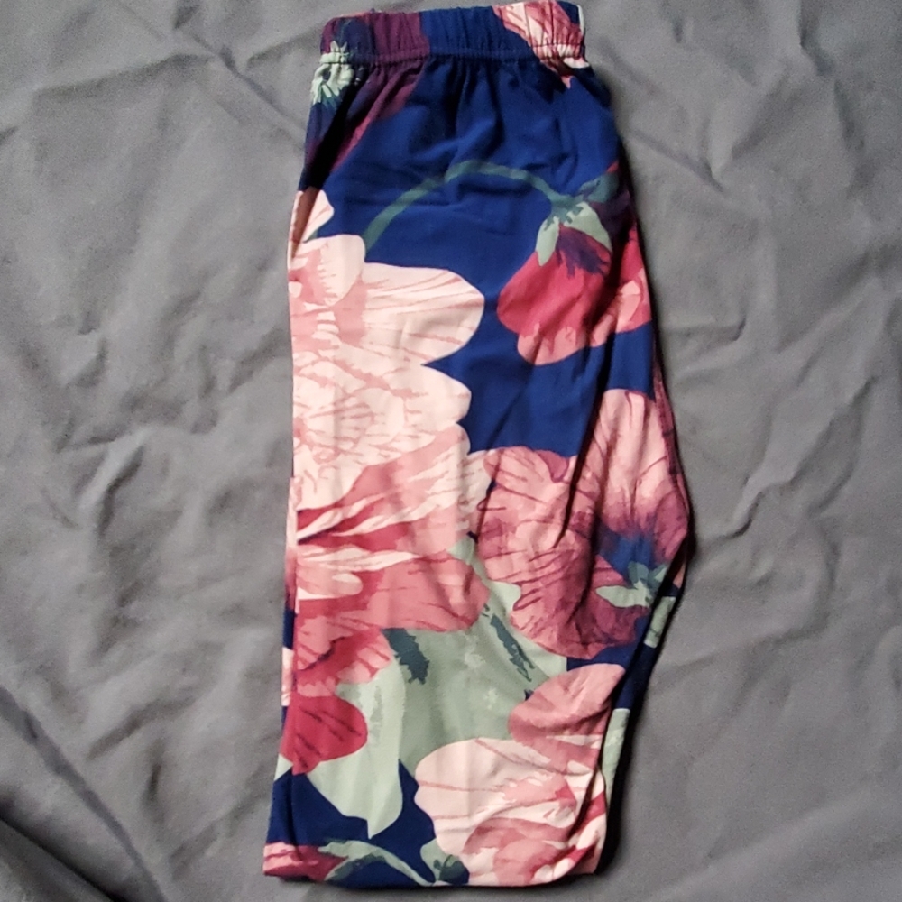 Agnes and Dora S/M floral leggings